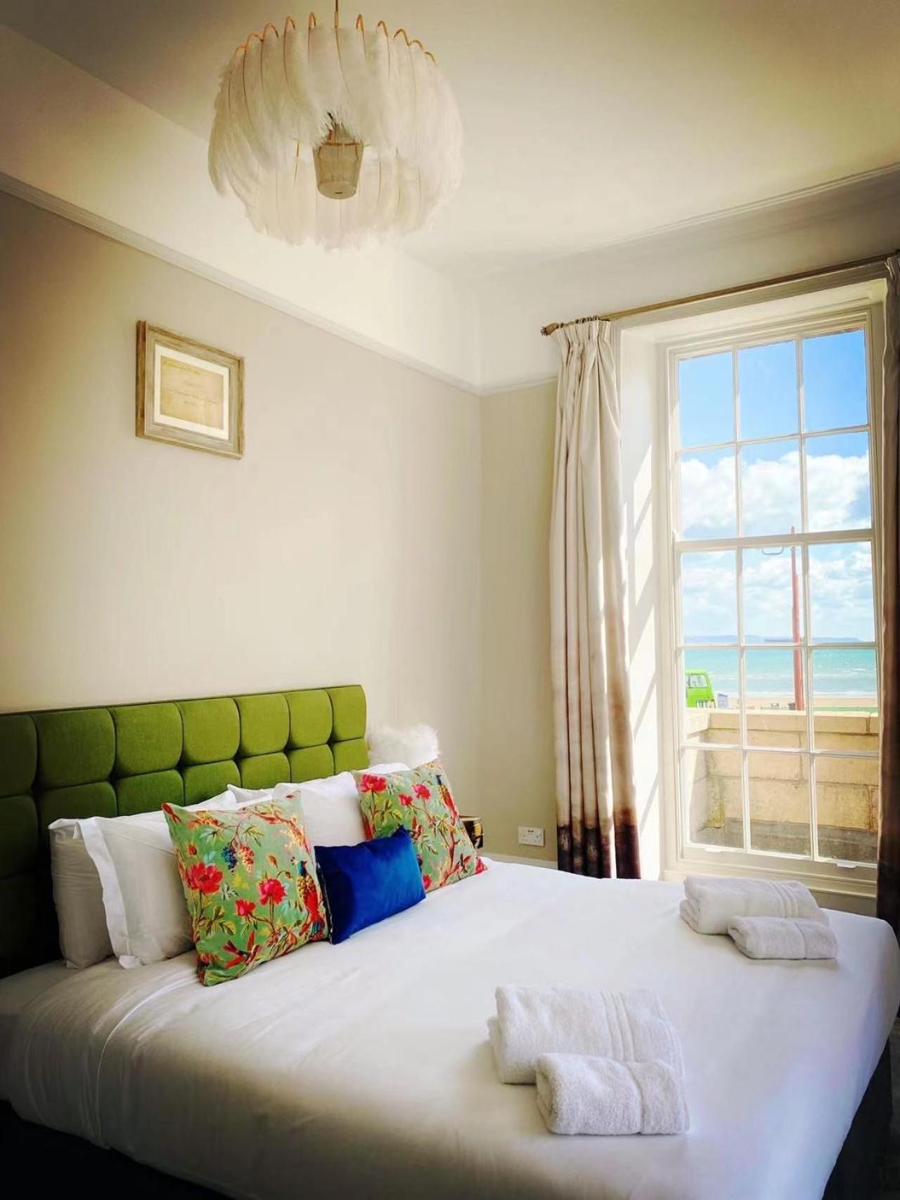 Chapter 1 Hotels 韦茅斯 外观 照片
