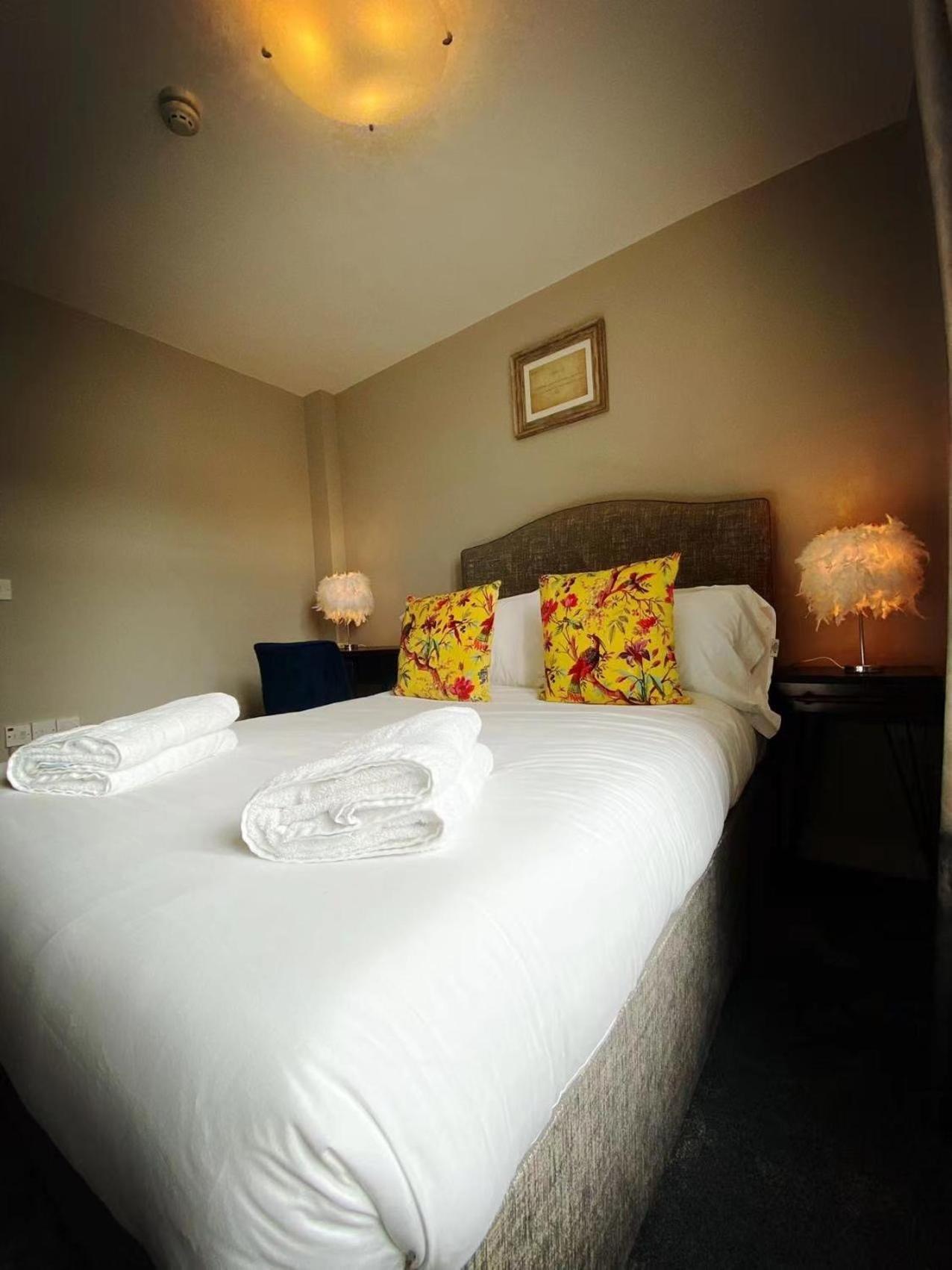 Chapter 1 Hotels 韦茅斯 外观 照片